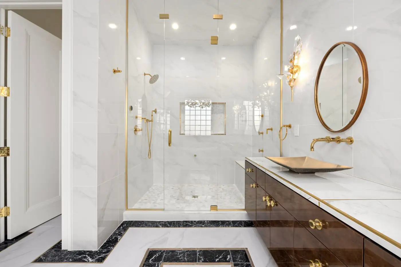 Stone-clad bathroom